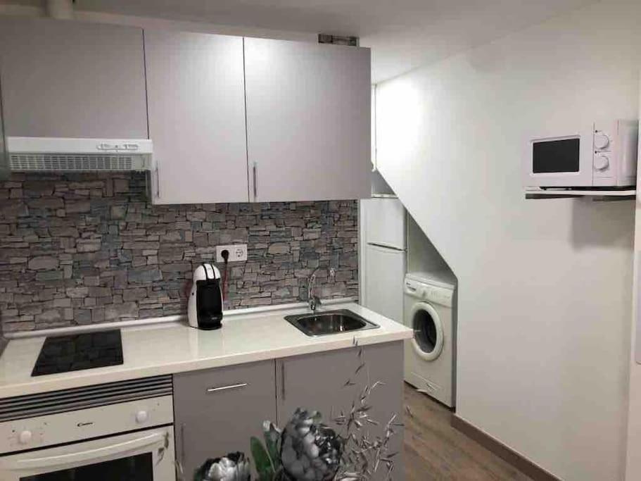 Ferienwohnung Alojamiento Karina Les Exterior foto